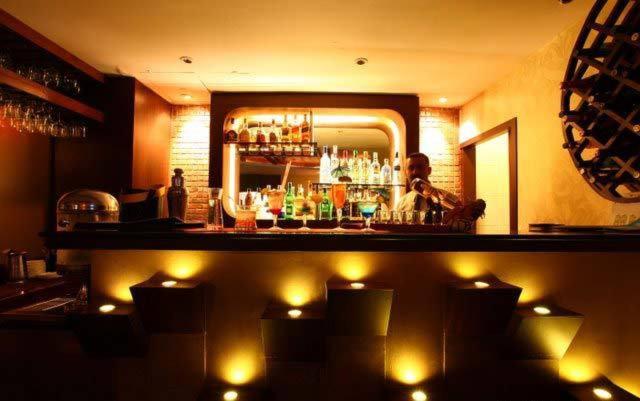 Hotel Klg International Zirakpur Екстериор снимка